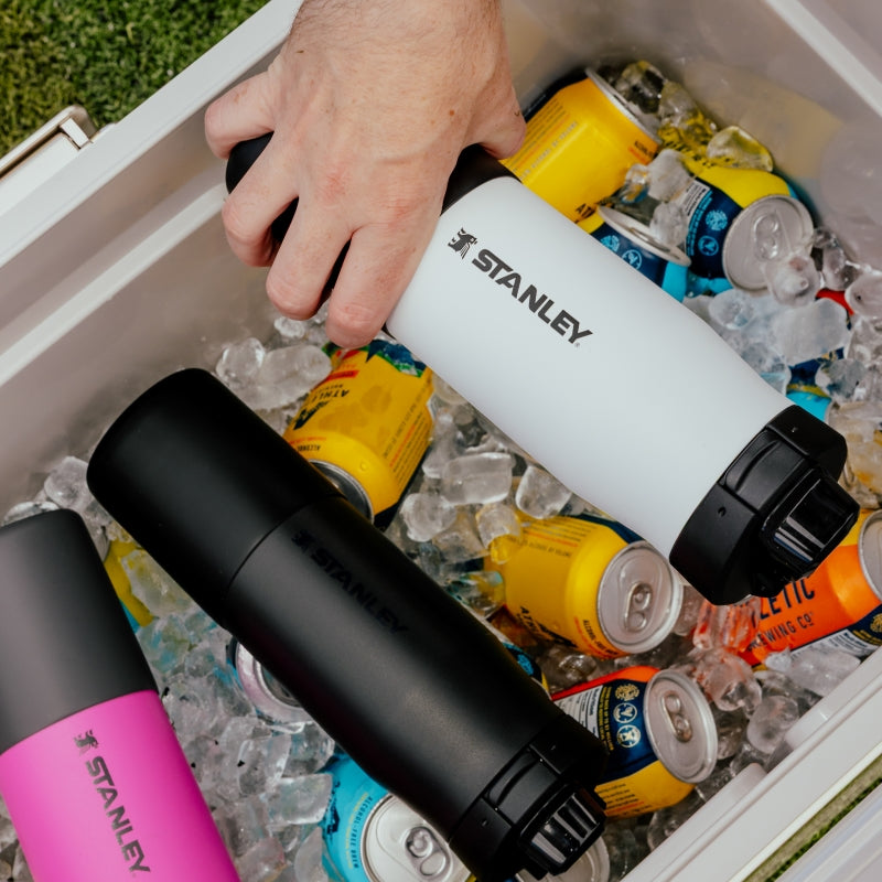 Stanley 1913 Vitalize™ Tempo Bottle 0.71L in Chalk | View 5
