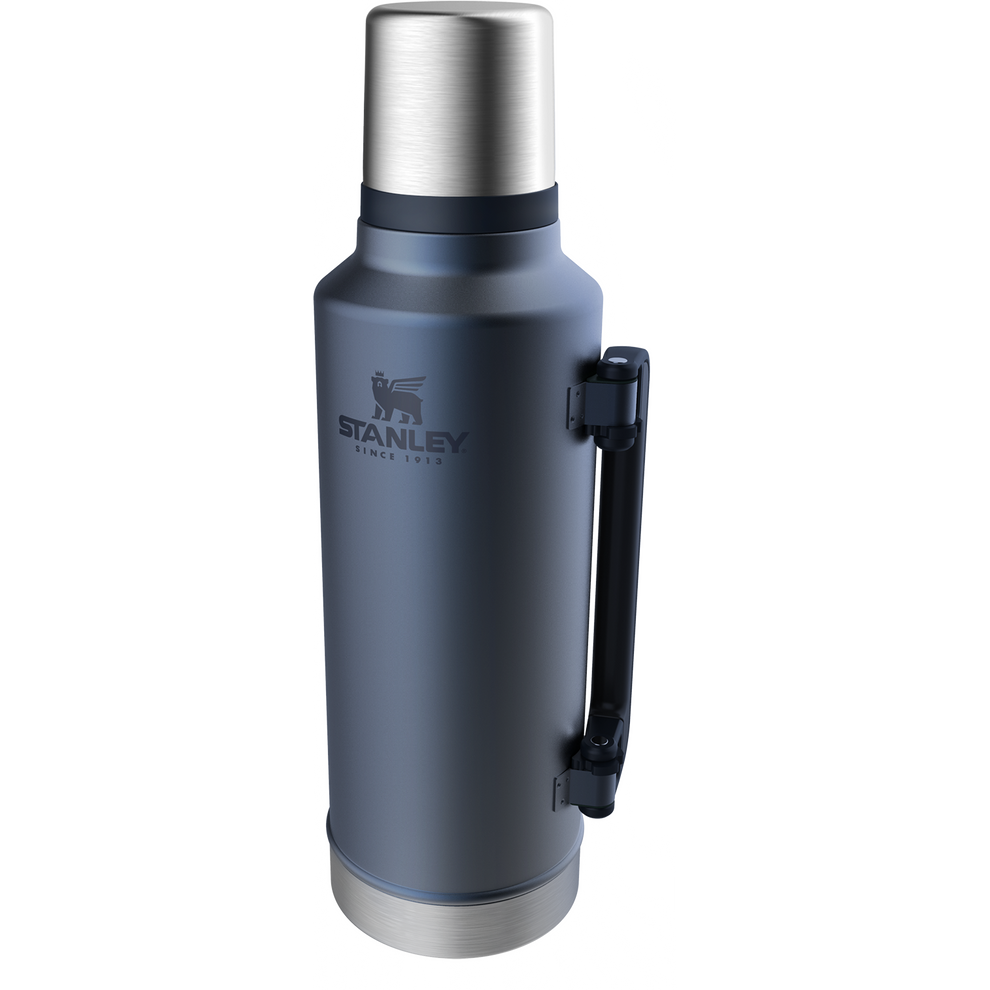 Stanley 1913 Classic Legendary Bottle 1.9L in Nightfall