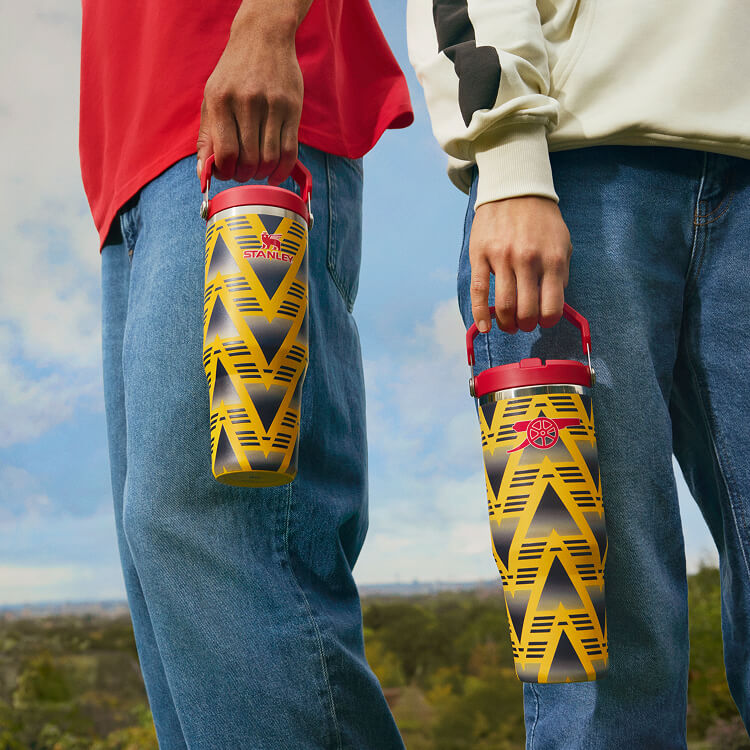 Stanley 1913 Stanley 1913 x Arsenal IceFlow™ Flip Straw 2.0 Tumbler 0.89L in Bruised Banana | View 4