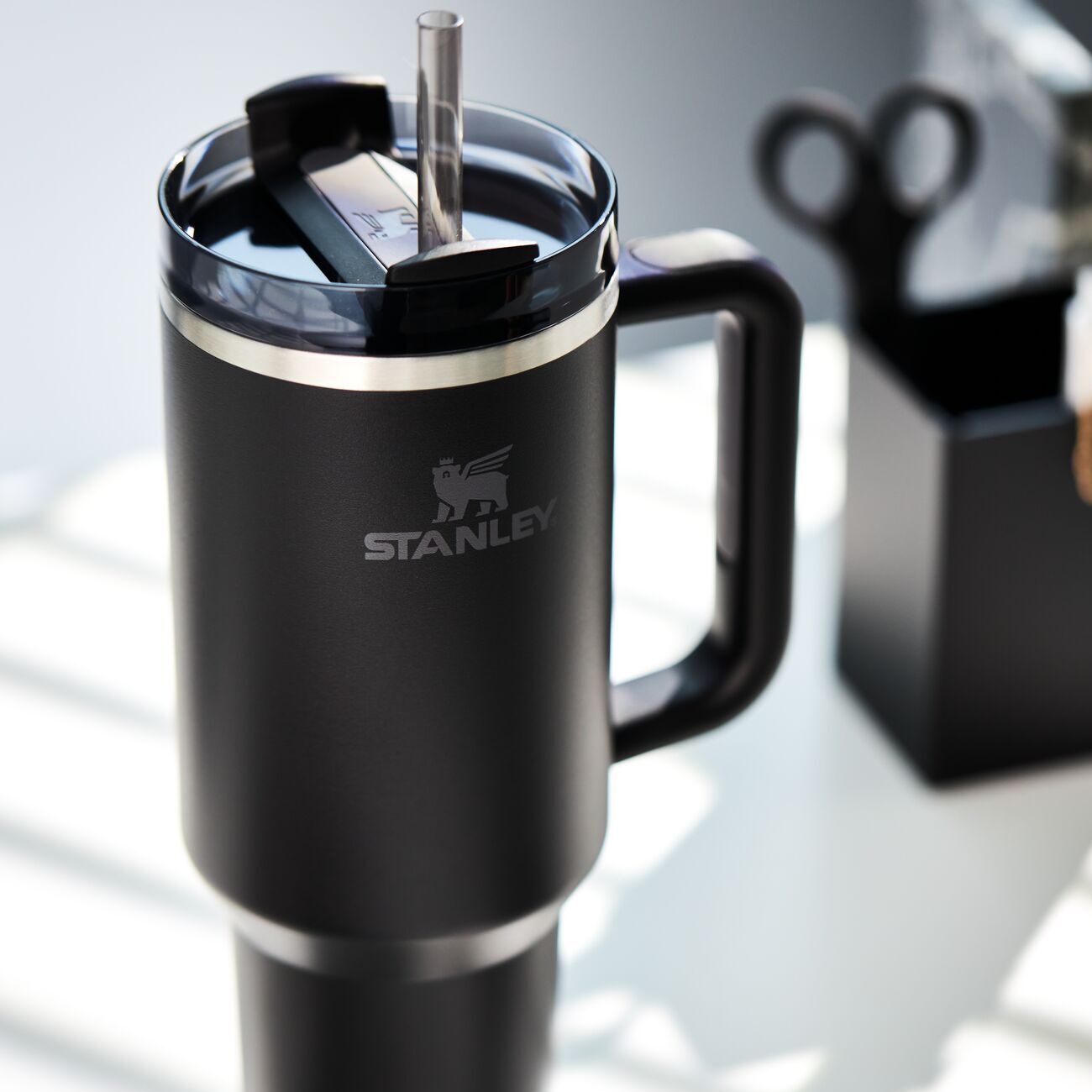 Stanley 1913 Quencher H2.0 FlowState™ Tumbler - Stanley Create in Black | View 4