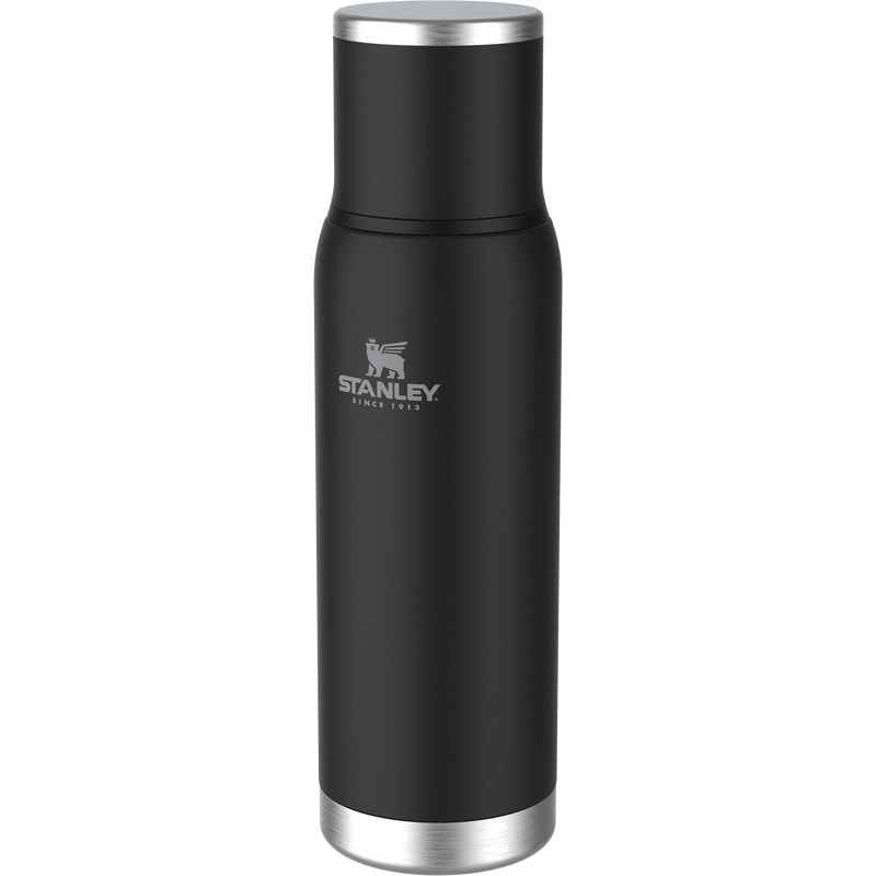 Stanley 1913 Adventure To-Go Bottle 1L in Black