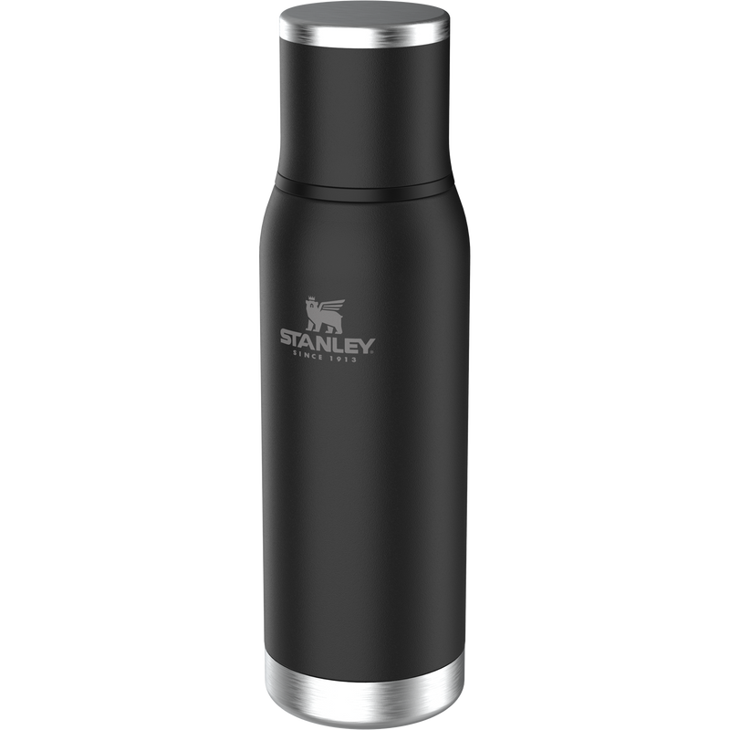 Stanley 1913 Adventure To-Go Bottle 0.75L in Black
