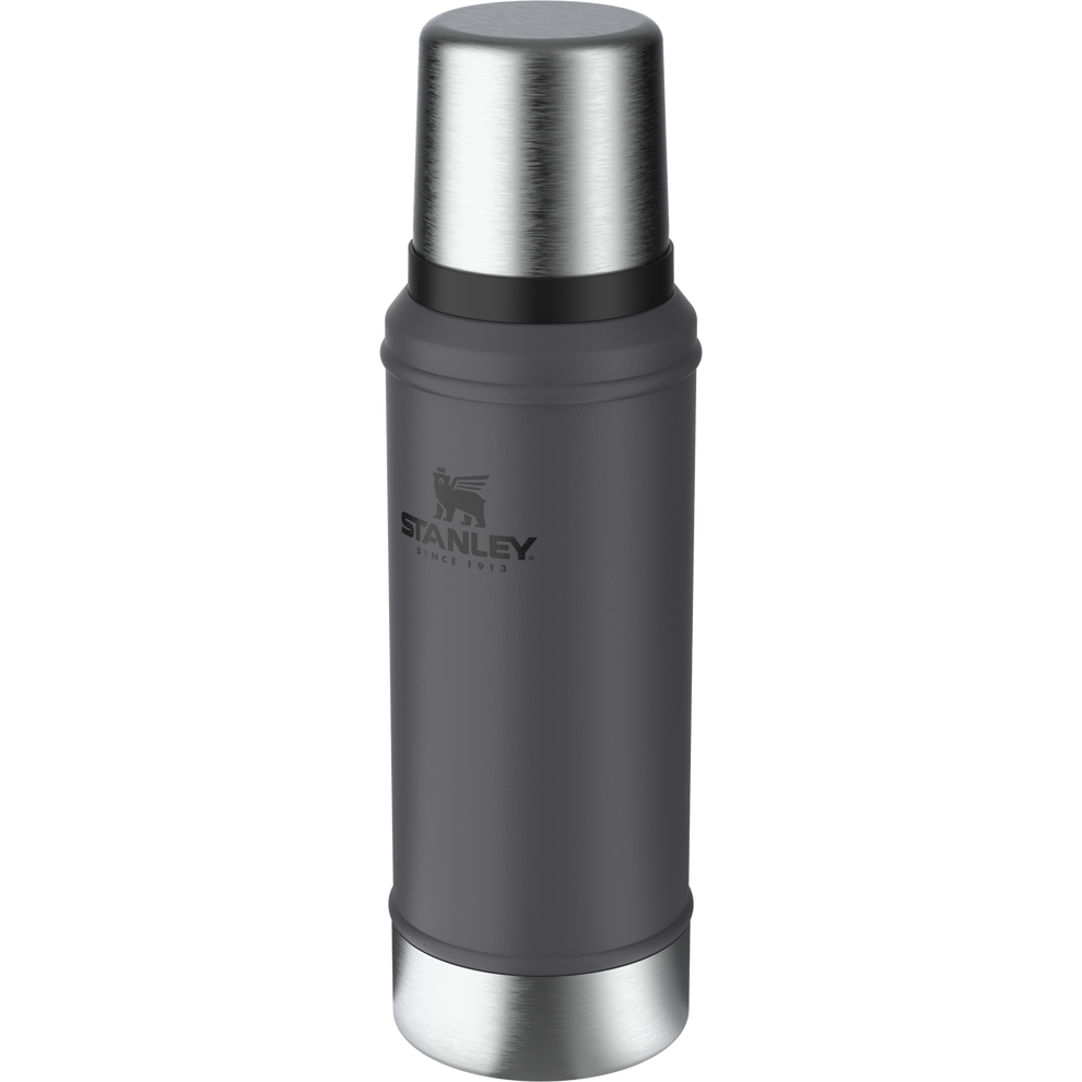 Stanley 1913 Classic Legendary Bottle 0.75L in Charcoal