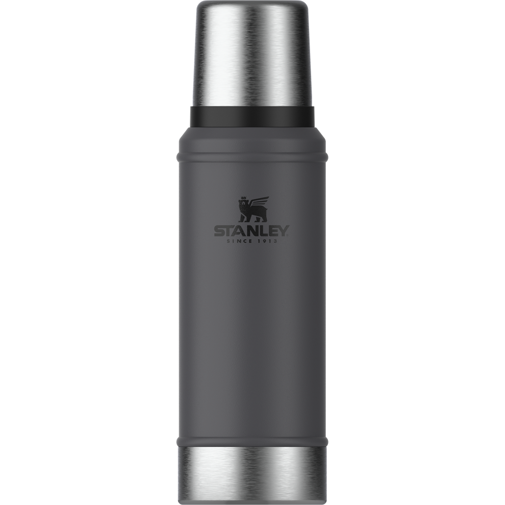 Stanley 1913 Classic Legendary Bottle 0.75L in Charcoal