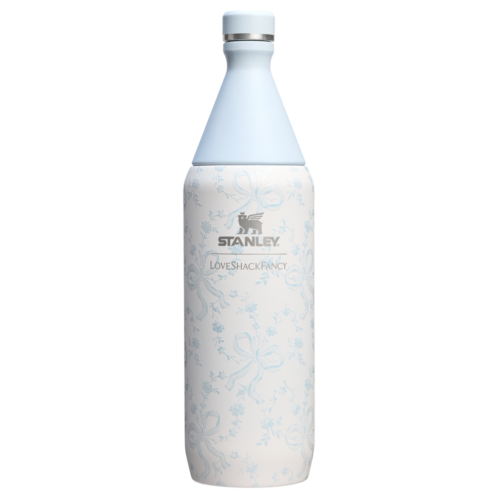 Stanley 1913 Stanley 1913 x LoveShackFancy All Day Slim Bottle 1L in Coquette Bow - Winter Ice