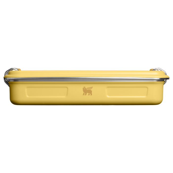 Stanley 1913 Legendary Classic Lunch Box 2.0L in Dijon