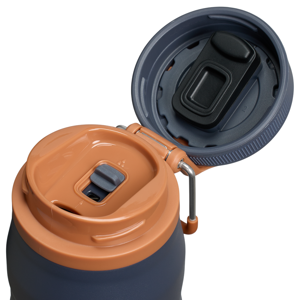 Stanley 1913 IceFlow™ Bottle Twist Flip 0.71L in Twilight