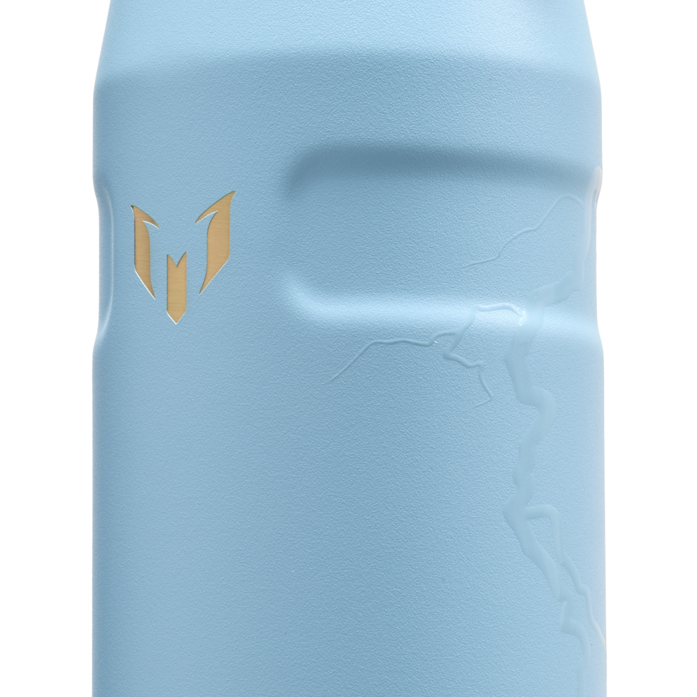 Stanley 1913 Messi x Stanley 1913 IceFlow™ Bottle Flip Straw 2.0 0.71L in Messi Striker Blue