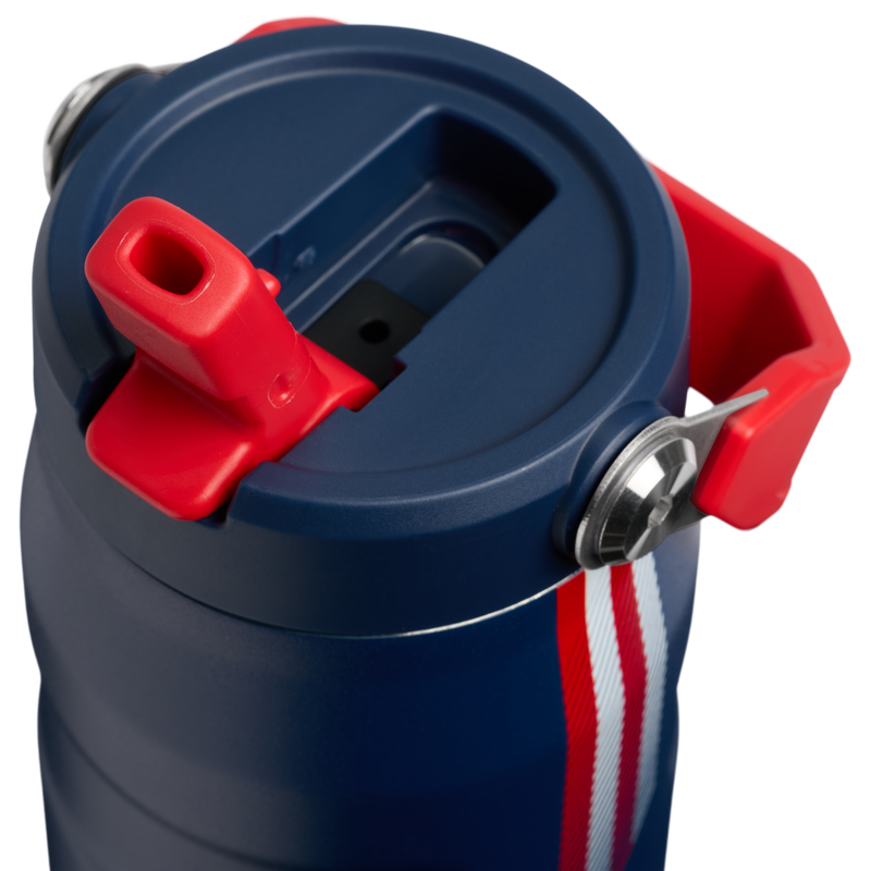 Stanley 1913 IceFlow™ Bottle Flip Straw 2.0 0.71L in Team Navy Red | Lid Detailed View