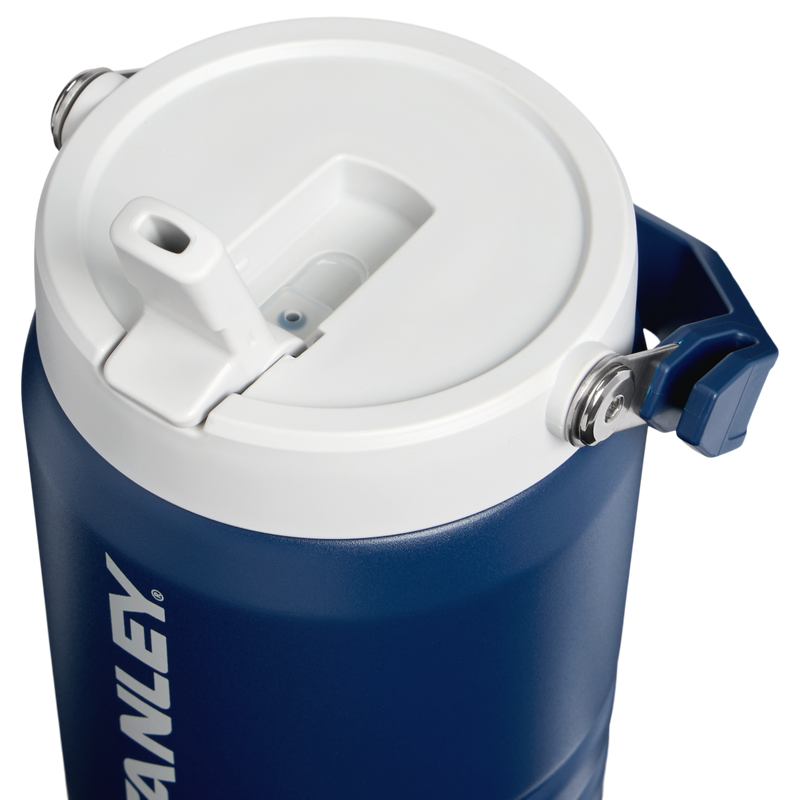 Stanley 1913 The IceFlow™ Flip Straw 2.0 Jug 1.18L in Dark Navy | Lid Detailed View