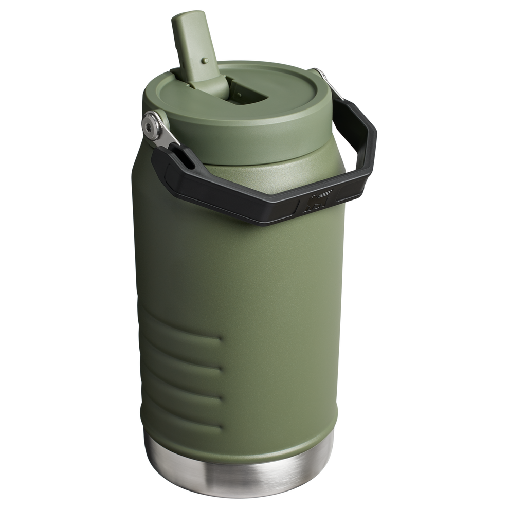 Stanley 1913 The IceFlow™ Flip Straw 2.0 Jug 1.90L in Dried Pine