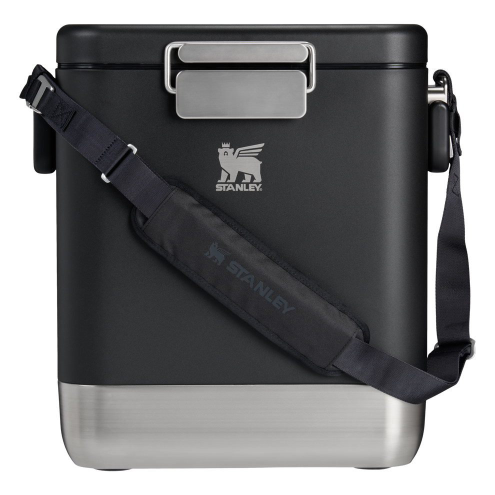 Stanley 1913 Lifted Spirits™ Steel Cooler 24.6L in Black