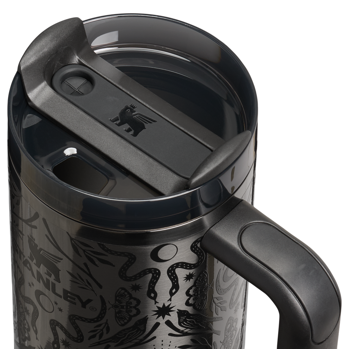Stanley 1913 Quencher® H2.0 FlowState™ Tumbler 0.89L in Deadly Damask | Lid Detailed View