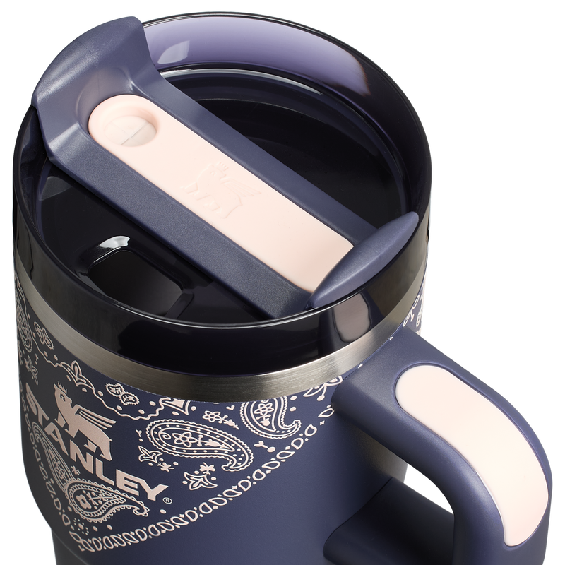 Stanley 1913 Quencher® H2.0 FlowState™ Tumbler 0.59L in Blue Corn Paisley | Lid Detailed View