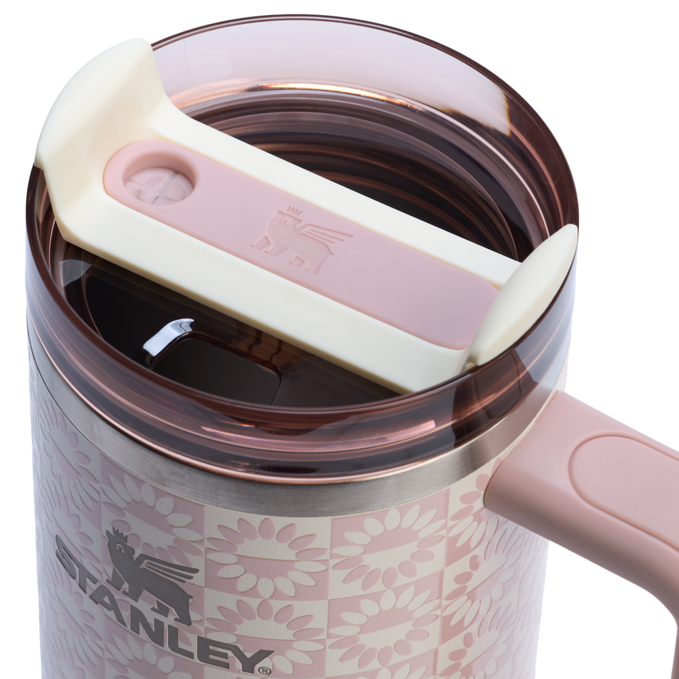 Stanley 1913 Quencher® H2.0 Flowstate™ Tumbler in Peach Whip Sunflower