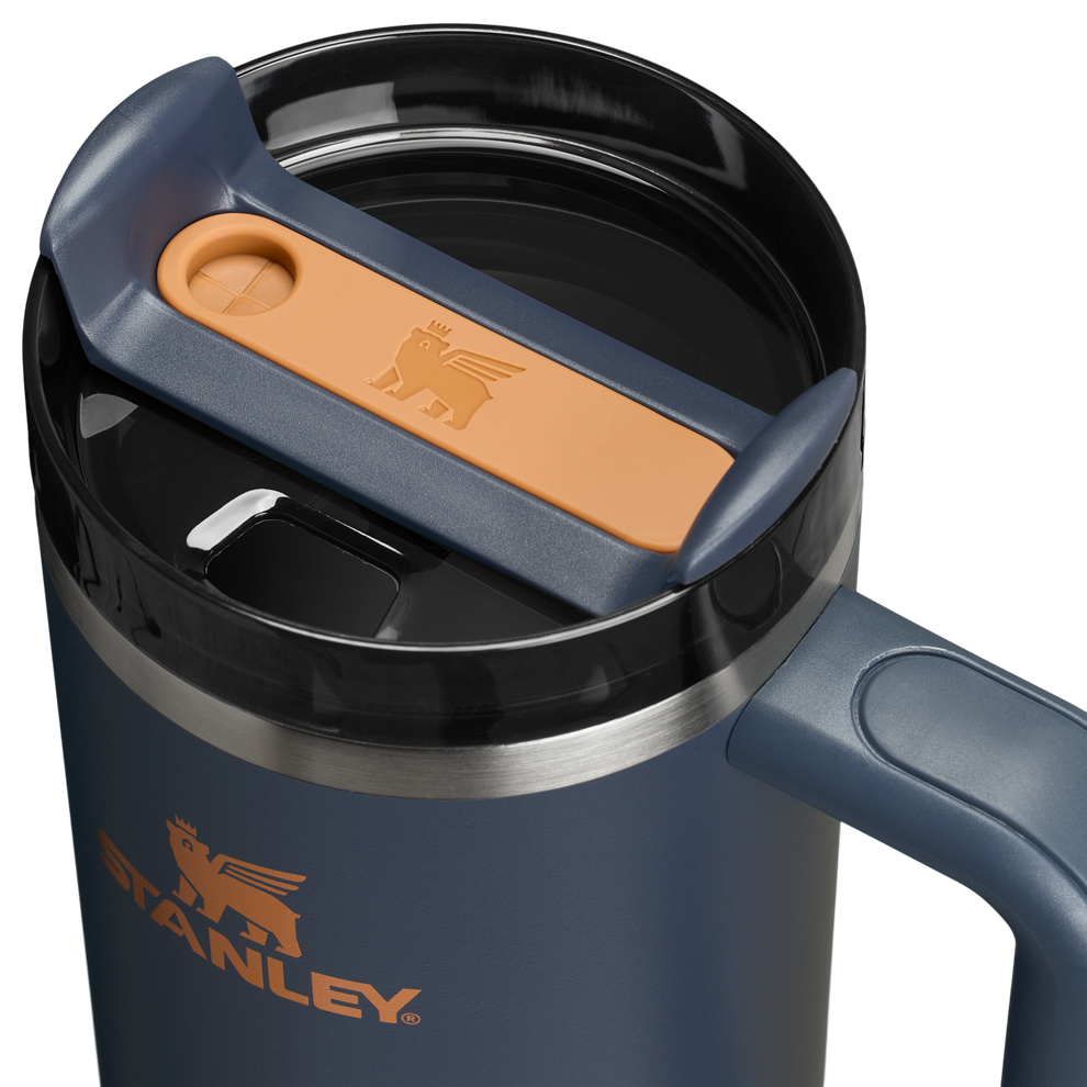 Stanley 1913 Quencher® H2.0 FlowState™ Tumbler 0.89L in Twilight