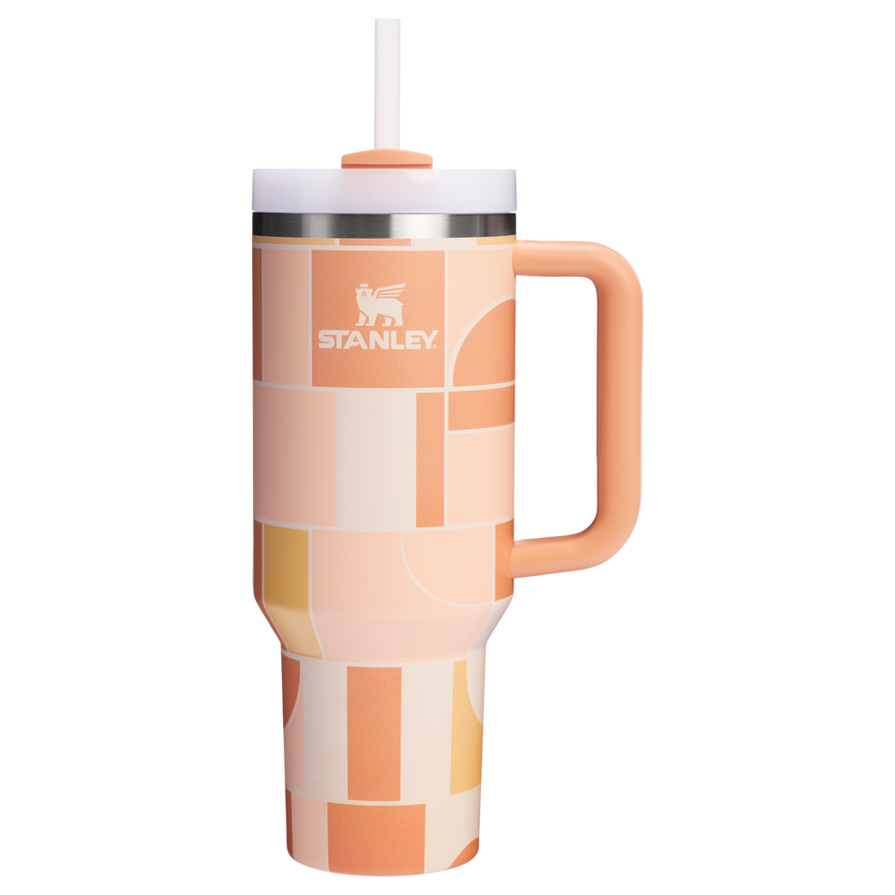 Stanley 1913 Quencher® H2.0 FlowState™ Tumbler 1.18L in Apricot Court Geo