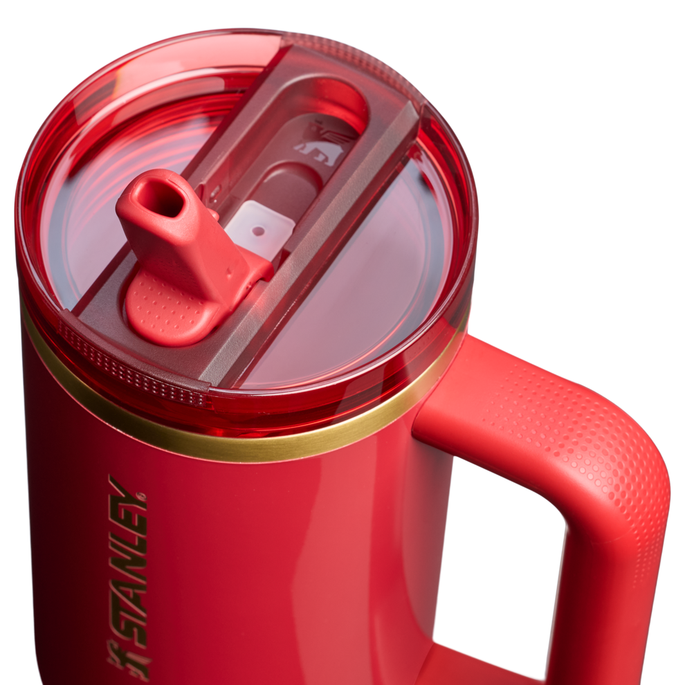 Stanley 1913 Quencher® ProTour Flip Straw Tumbler 0.89L in Holly Berry Gloss