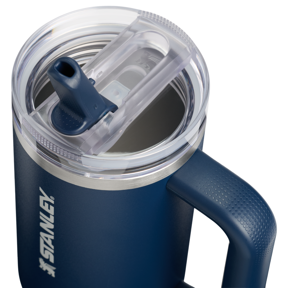 Stanley 1913 Quencher® ProTour Flip Straw Tumbler 0.89L in Dark Navy
