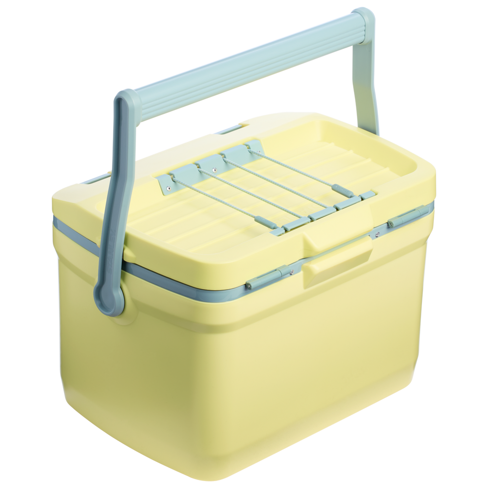 Stanley 1913 Easy-Carry Outdoor Cooler 15.1L in Pomelo