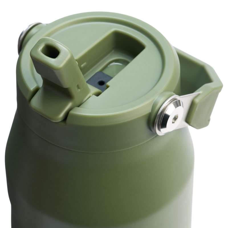 Stanley 1913 IceFlow™ Bottle Flip Straw 2.0 1.06L in Dried Pine | Lid Detailed View